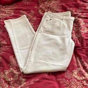 Never Worn Eddie Bauer White Straight Jeans Sz 10
